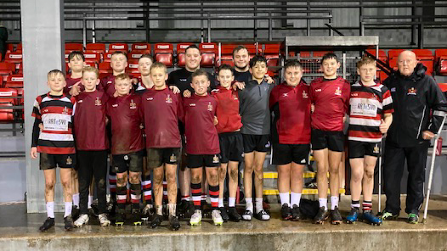Pontypool stars lead youth rugby session